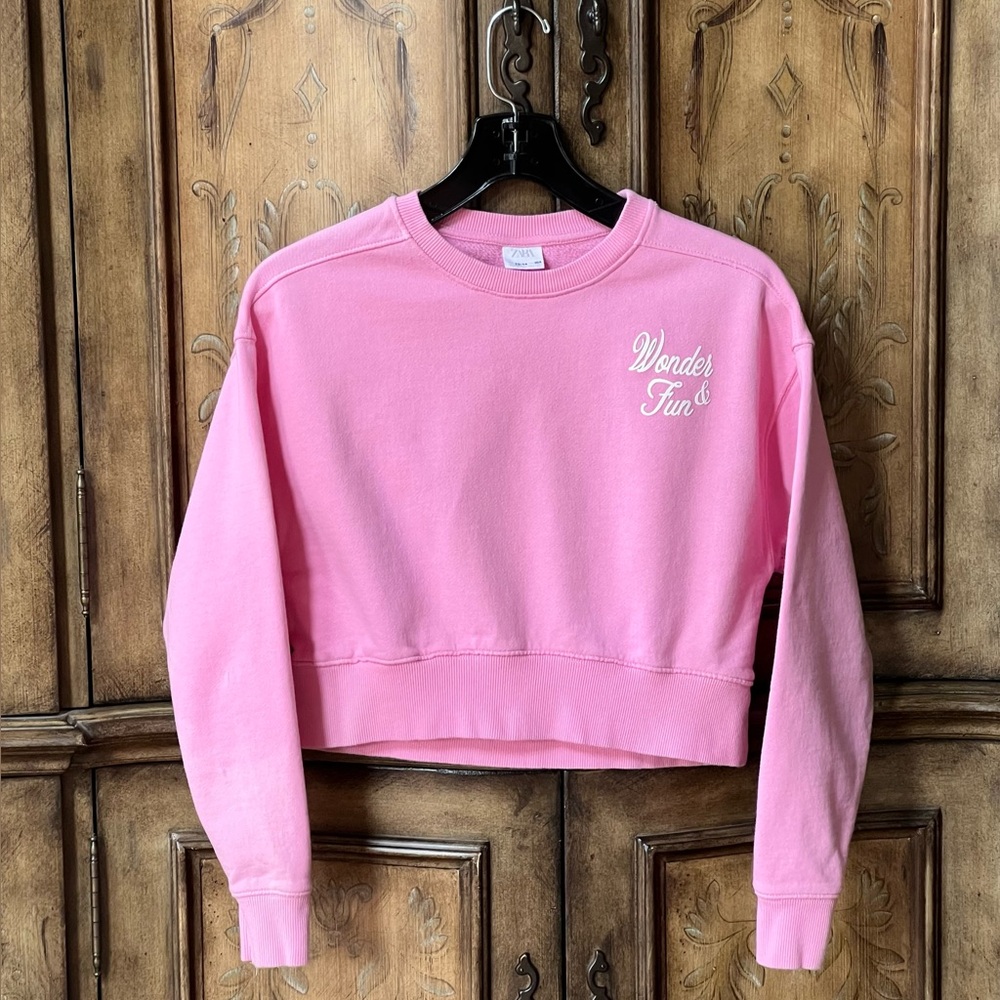 Zara Girls Pink Graphic Wonder Fun Cropped Crewneck Sweatshirt NWOT 10/12 13/14